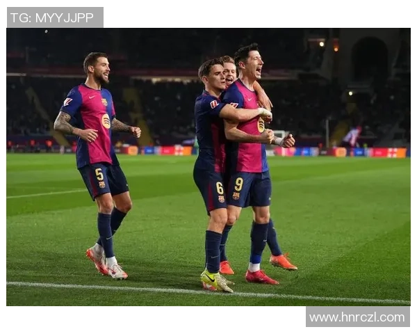 足球场上球星互相戏耍精彩瞬间:当顶级球员展现幽默与创意的一面